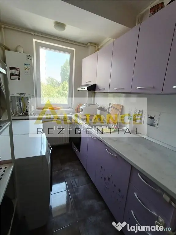 Ap 3 camere Berceni cu terasa
