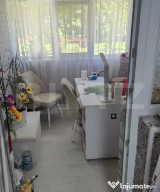 Apartament cu 3 camere, Podu ros, zona centrala
