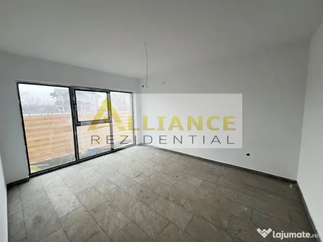 Casa 3 camere- strada asfaltata- 250 mp teren