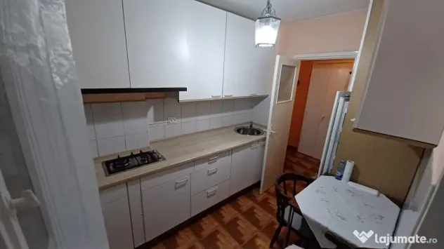 Central, Unirii, ofer 2 camere bd.Cantemir, bloc reabilitat, AC.