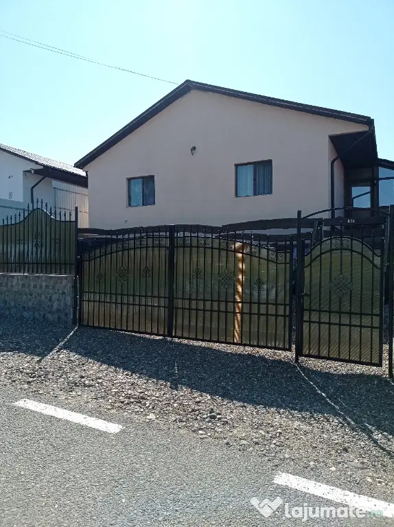 Vând Casă