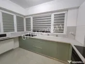 Apt. 2 cam. Central Address, bloc 2022 zona 13 Septembrie,Str. Nasaud