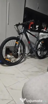 Bicicletă MTB ..