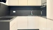 APARTAMENT SUPERB l MODERN l PARCARE SUBTERANA l TERASA l... 