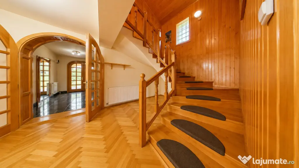 Casă spațioasă de închiriat | 5 camere | Grădiște