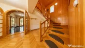 Casă spațioasă de închiriat | 5 camere | Grădiște