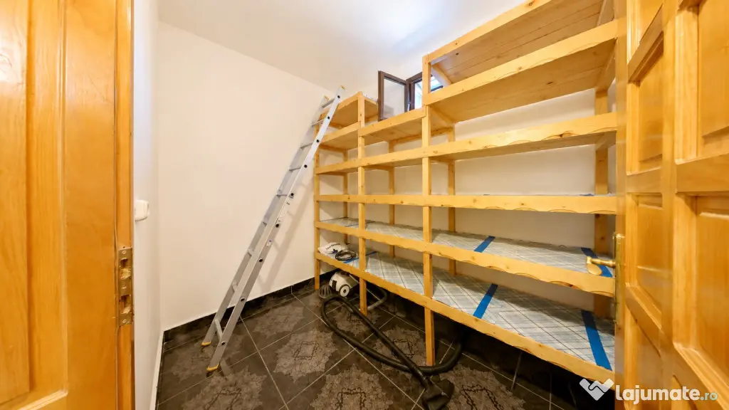 Casă spațioasă de închiriat | 5 camere | Grădiște