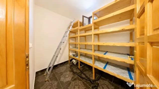 Casă spațioasă de închiriat | 5 camere | Grădiște