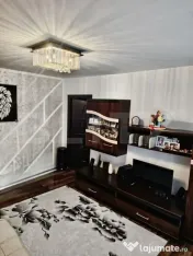 Apartament cu 2 camere 42 mp. semidecomandat, cu loc de parc 