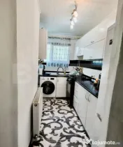 Apartament cu 2 camere 42 mp. semidecomandat, cu loc de parc 