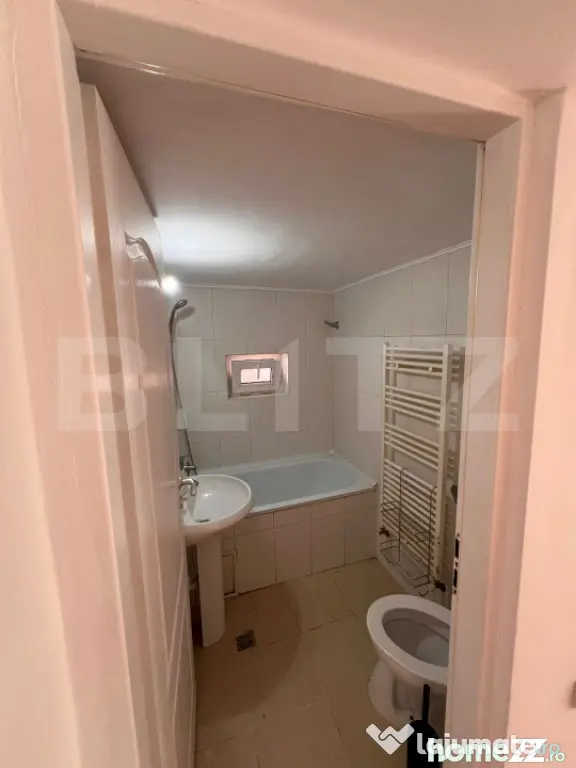 Apartament spatios, ideal pentru locuit sau investitie, zona