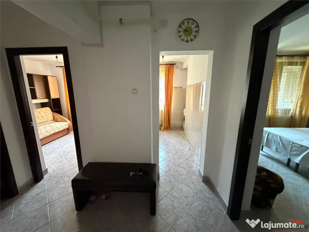 Apartament 3 camere, zona Sud - Paco , etaj 3, mobilat