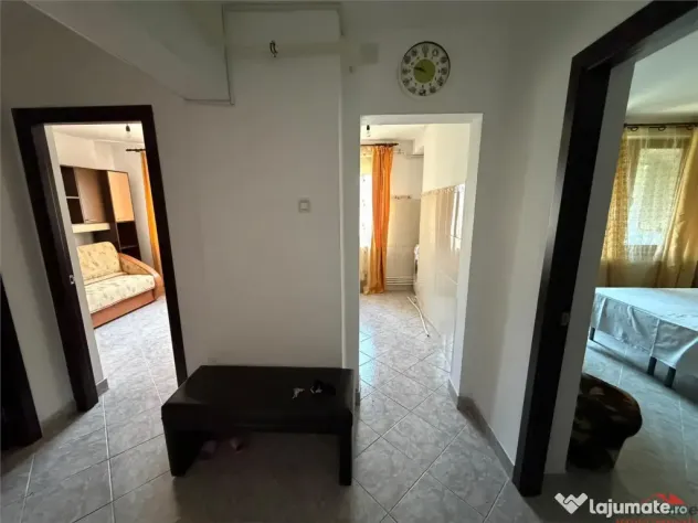 Apartament 3 camere, zona Sud - Paco , etaj 3, mobilat