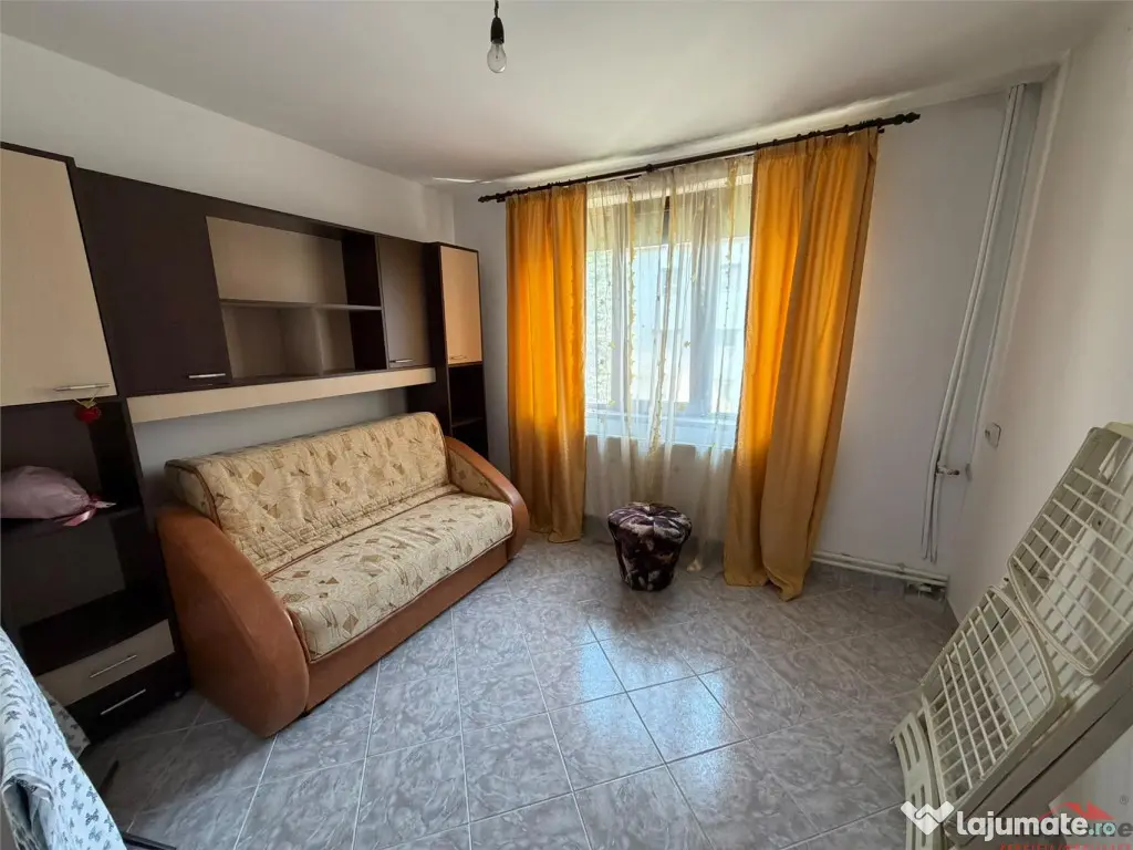 Apartament 3 camere, zona Sud - Paco , etaj 3, mobilat