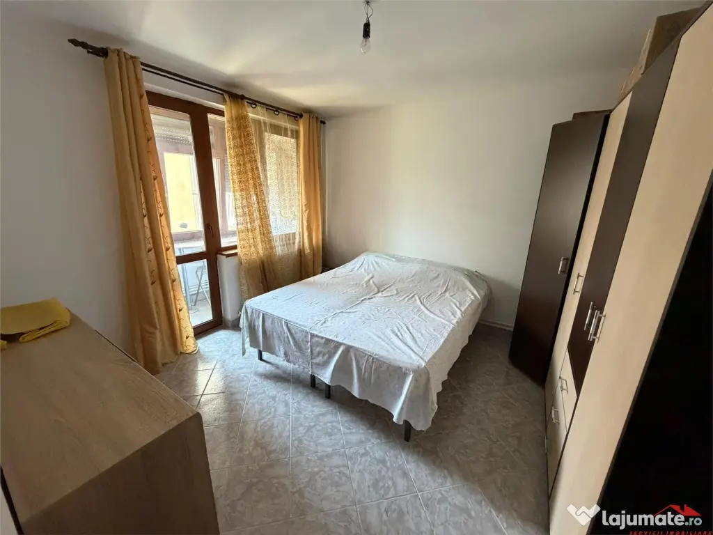Apartament 3 camere, zona Sud - Paco , etaj 3, mobilat