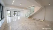 Spațiu comercial P+1, Central, 198 mp, Trafic intens, Parca