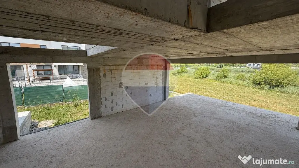 Vilă individuala cu vedere catre lac |5 camere | Corbean...