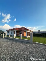 Casă individuală de vânzare – Valea Rusului | Eleganț?