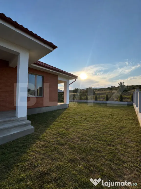 Casă individuală de vânzare – Valea Rusului | Eleganț?