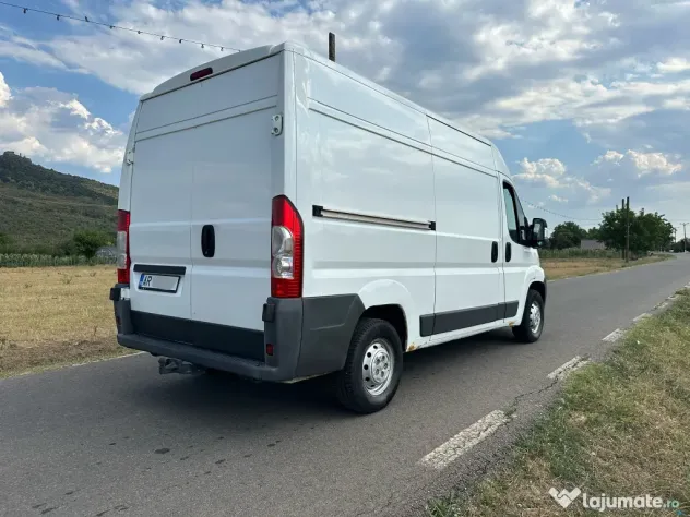 Peugeot Boxer 2010 bus