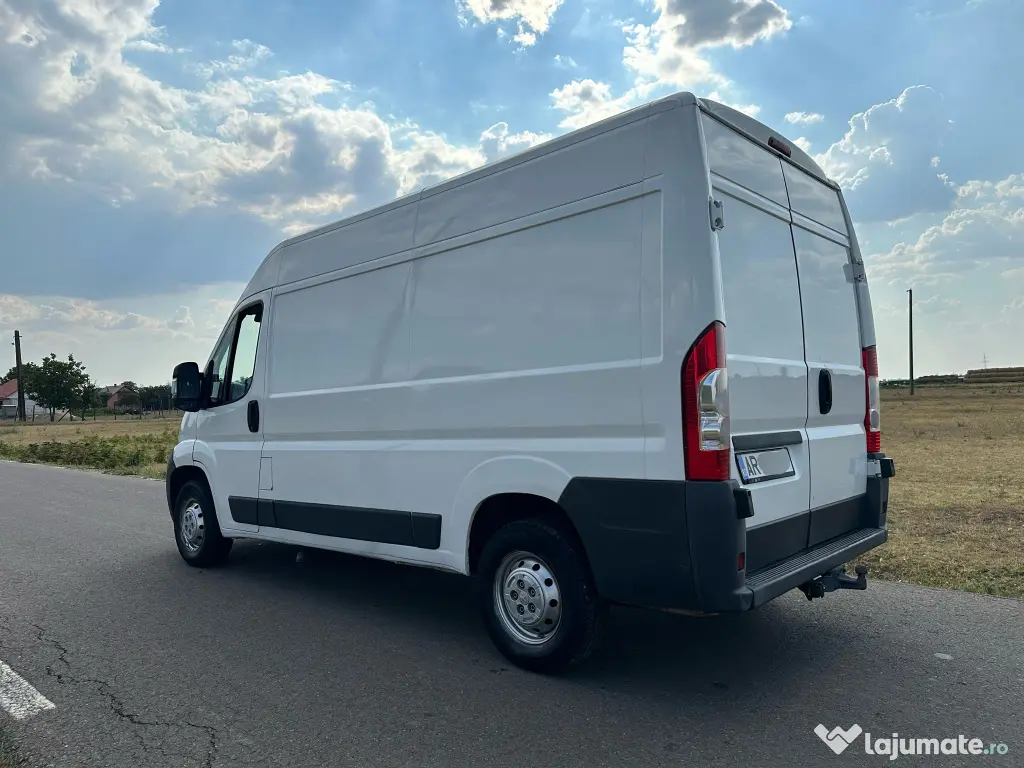 Peugeot Boxer 2010 bus