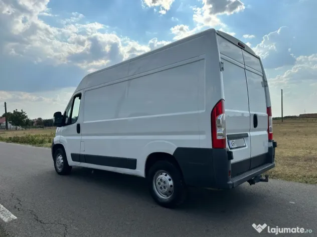 Peugeot Boxer 2010 bus