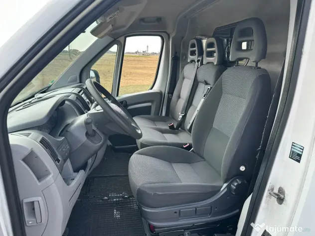 Peugeot Boxer 2010 bus