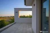 CORBEANCA - OGORULUI, VILA MODERNA 270 MP TOTAL, LOT 1000 MP