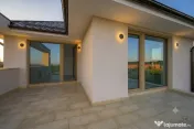 CORBEANCA - OGORULUI, VILA MODERNA 270 MP TOTAL, LOT 1000 MP