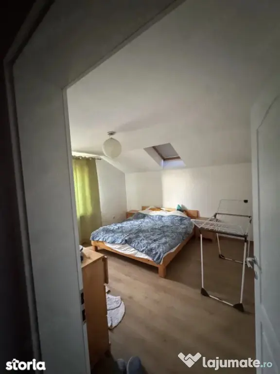 Apartament de vanzare semidecomandat ,3 camere 67 mp , zona