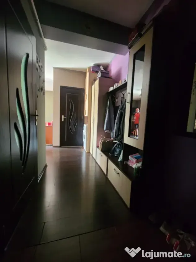 Apartament 2 Camere si Parcare inclusa in pret, Zona Stejaru