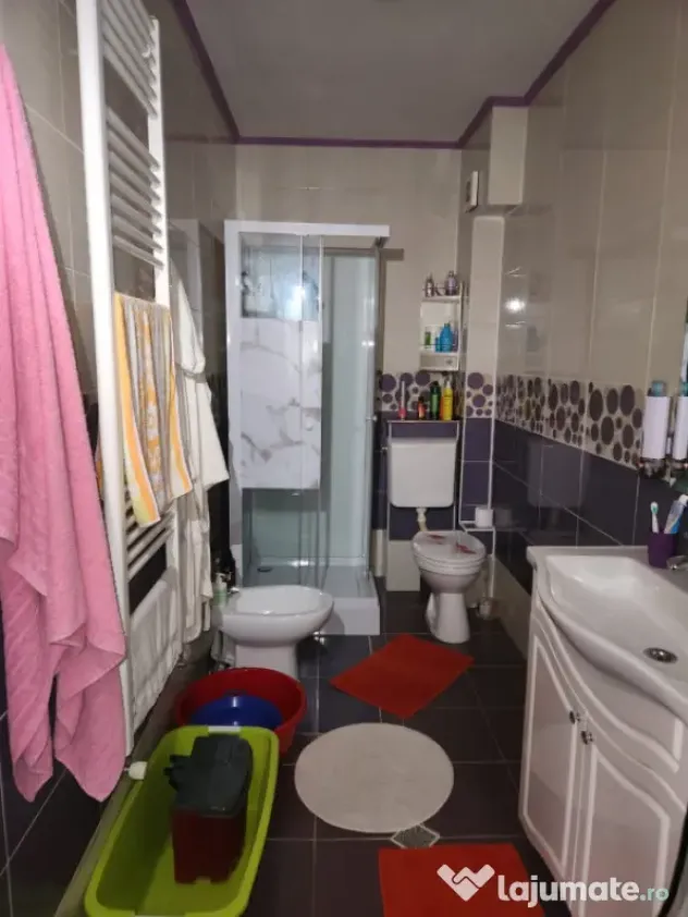 Apartament 2 Camere si Parcare inclusa in pret, Zona Stejaru