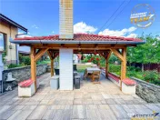 Resedinta si pentru doua familii, 217 mp utili, 6 dormitoare 
