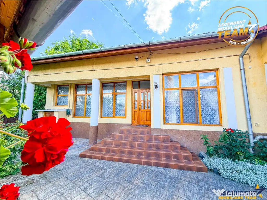Resedinta si pentru doua familii, 217 mp utili, 6 dormitoare