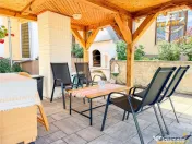 Resedinta si pentru doua familii, 217 mp utili, 6 dormitoare 