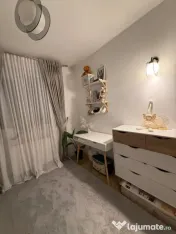Apartament de vanzare semidecomandat ,3 camere 80 mp , zona