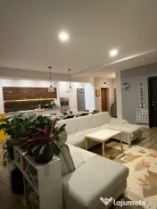 Apartament de vanzare semidecomandat ,3 camere 80 mp , zona