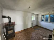 Casă cu anexe, 180 mp, teren intravilan 1.249 mp – Laz, S