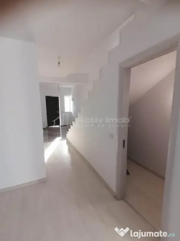 VANZARE - Casa sau SPATIU COMERCIAL - Locuinta si /sau Afa