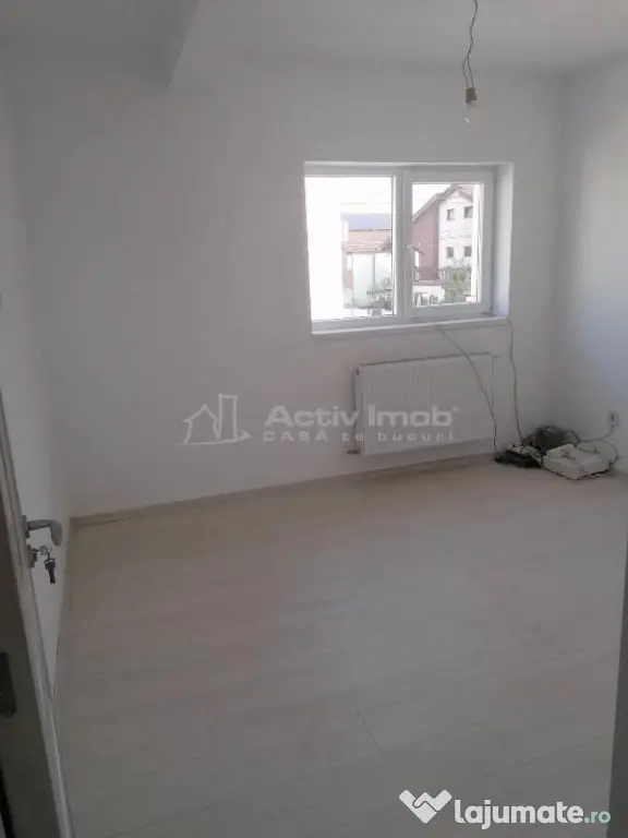 VANZARE - Casa sau SPATIU COMERCIAL - Locuinta si /sau Afa