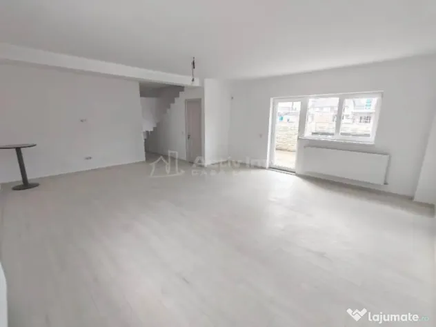 VANZARE - Casa sau SPATIU COMERCIAL - Locuinta si /sau Afa