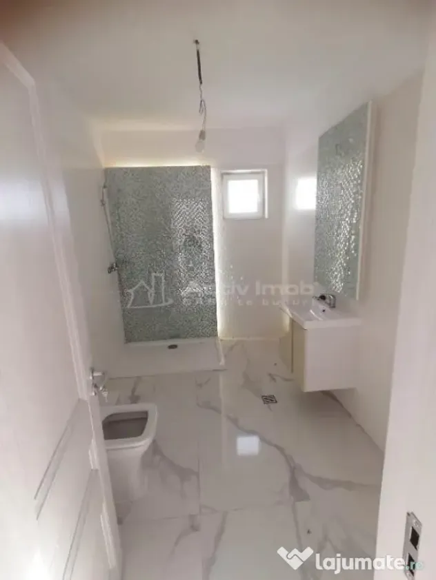 VANZARE - Casa sau SPATIU COMERCIAL - Locuinta si /sau Afa