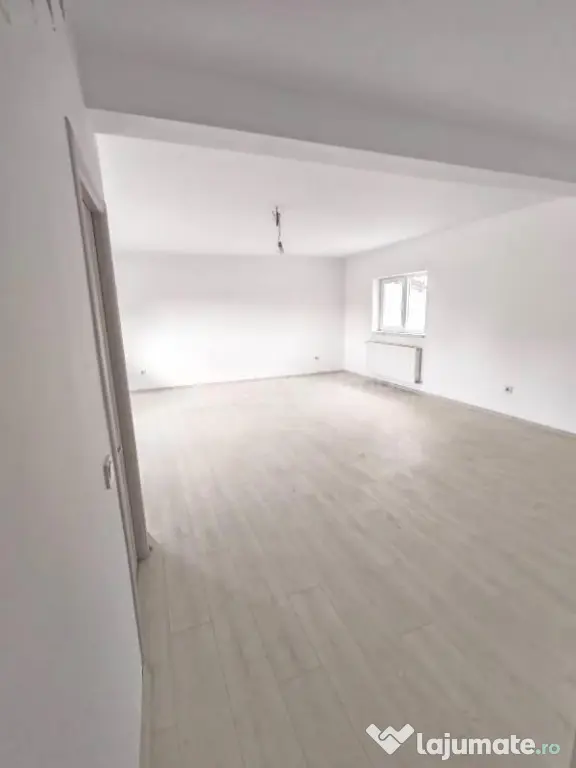 VANZARE - Casa sau SPATIU COMERCIAL - Locuinta si /sau Afa