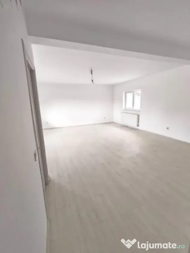 VANZARE - Casa sau SPATIU COMERCIAL - Locuinta si /sau Afa