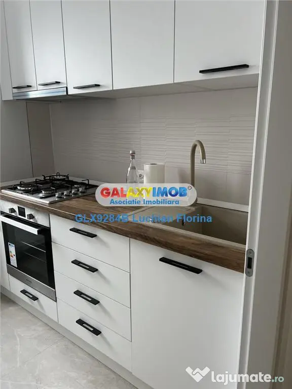 Apartament 2 camere, bloc nou, parcare, bucatarie inchisa