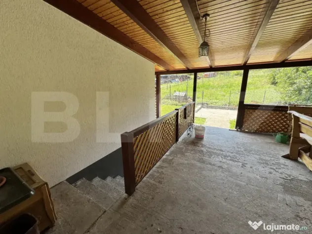 Casă individuală modernă de vânzare în Guruslău – ga