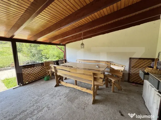 Casă individuală modernă de vânzare în Guruslău – ga
