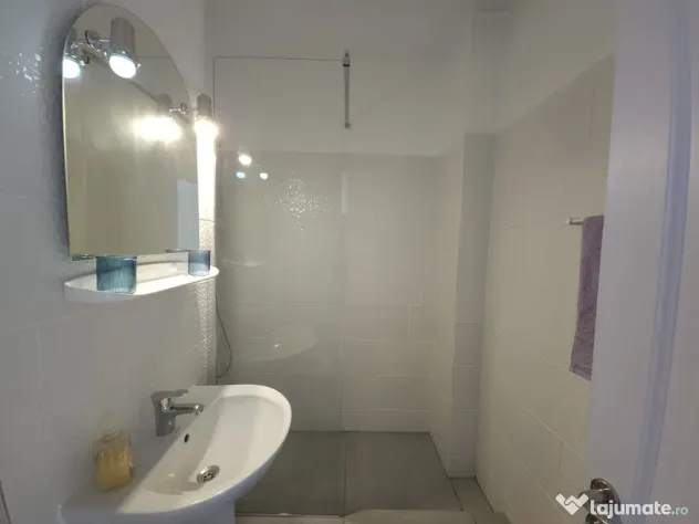 Inchiriez apartament 2 camere