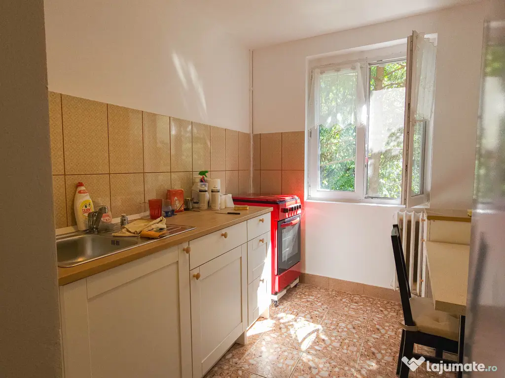 Inchiriez apartament 2 camere