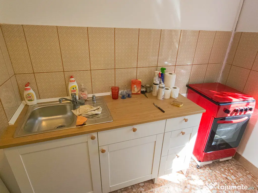 Inchiriez apartament 2 camere